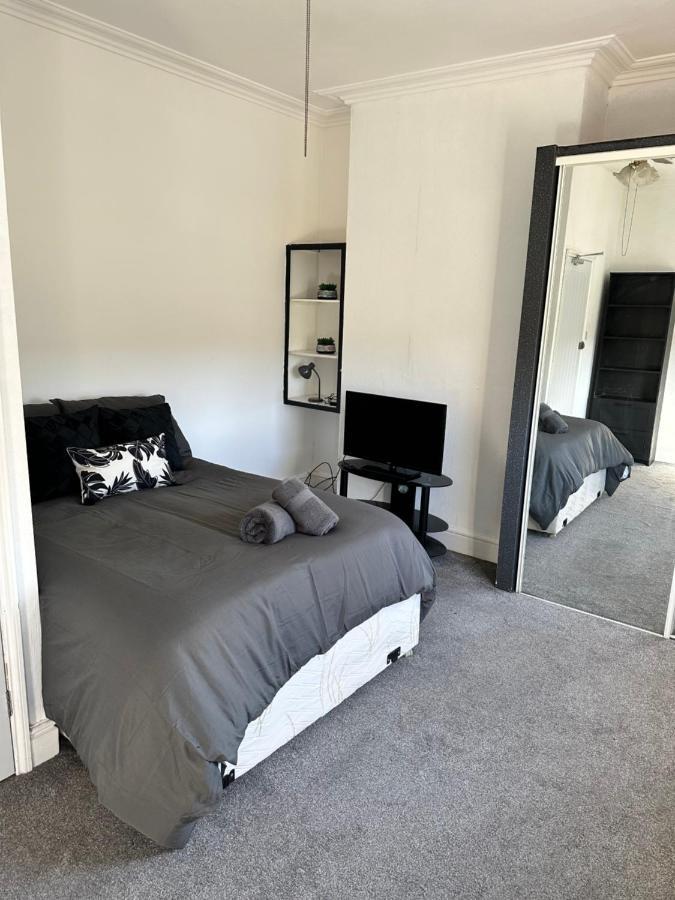 Tiye Estates Short Stay Stoke-on-Trent Buitenkant foto