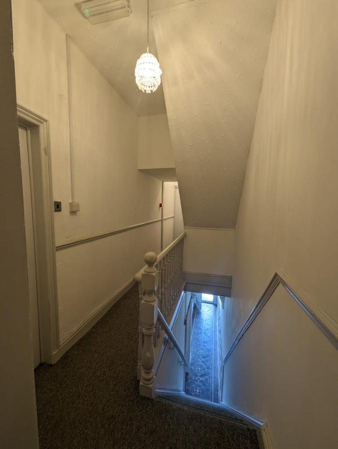 Tiye Estates Short Stay Stoke-on-Trent Buitenkant foto